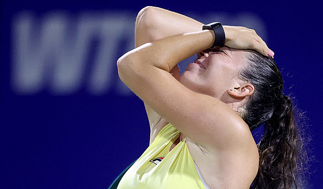 Japonské tažení Valentové nekončí! Mladá Češka si po obratu zahraje v Ósace o finále