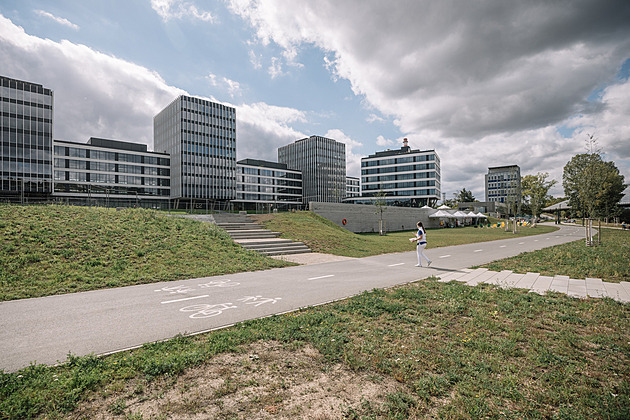 Skupina AFI koupila od Skansky za více než 3 miliardy kanceláře Port7 v Holešovicích