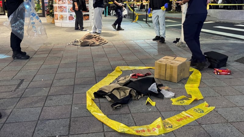 Krvavý útok v tchajwanském metru: Muž hodil dýmovnici a pobodal devět lidí. Nyní je v nemocnici