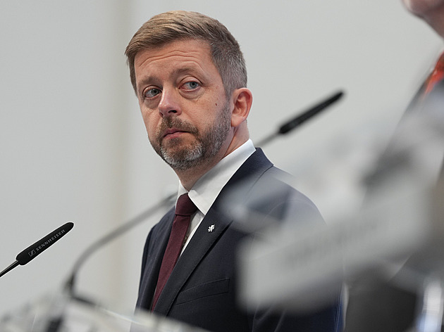 Čistky na ministerstvu zahraničí musí skončit, vyzývají Starostové v dopise Babiše