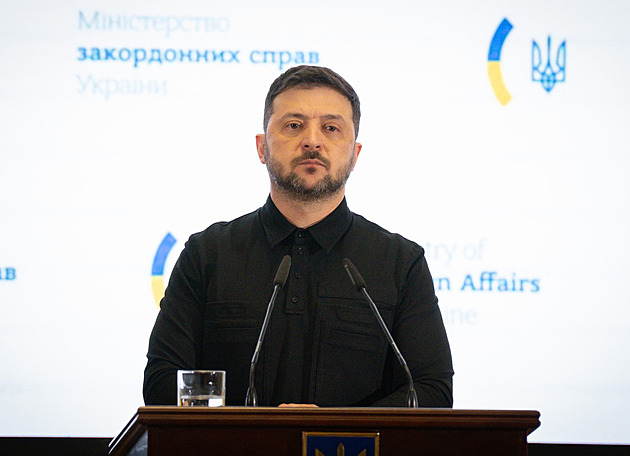 „Nechť zhyne.“ Zelenskyj řekl ve vánočním poselství, co si Ukrajinci nejvíc přejí