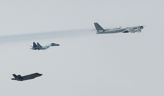 Ruské bombardéry operovaly nad Barentsovým a Norským mořem