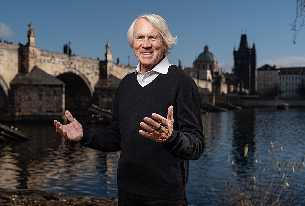 Léčil nejlepší fotbalisty světa. Zdraví musíme jít naproti sami, říká profesor Dvořák