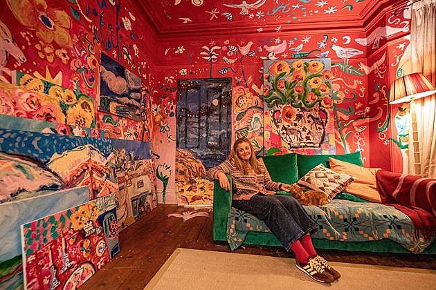 Deset let se v domě oháněla štětcem. Když vše pomalovala, dostala skvělý nápad