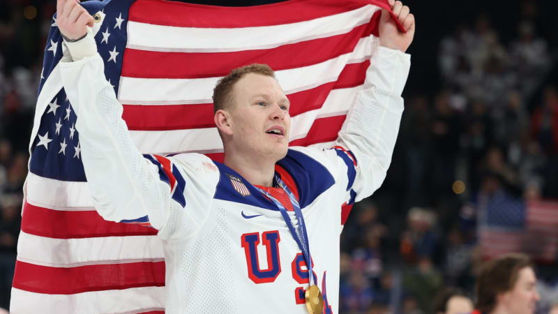 Bílý dům zveřejnil další šokující video. Americký hokejista na něm vulgárně uráží Kanadu