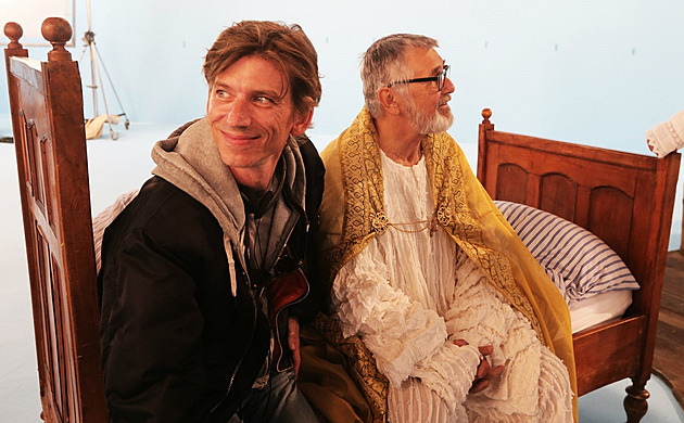 Potvrzeno. Anděl Páně 3 vznikne, i s Jiřím Bartoškou v roli Pána Boha