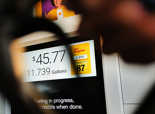Doufáme, že to brzy skončí. Američané jsou rozčarovaní cenami pohonných hmot