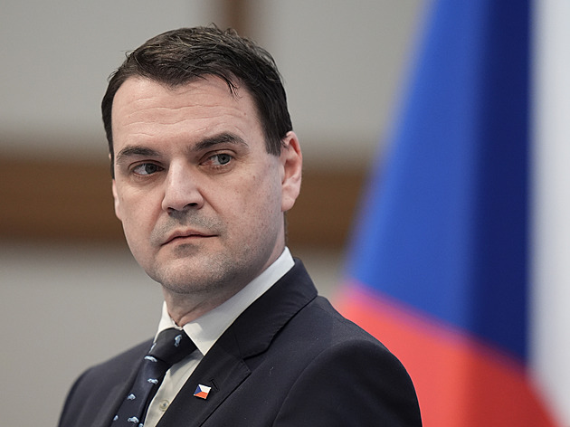 Pavlova kritika Trumpa je politováníhodná, nejde o postoj vlády, zní z ministerstva