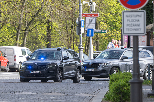 Soud rozhodne o vazbě pro zadrženého v Bulharsku v kauze žhářského útoku