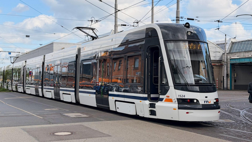 Nejdelší tramvaj na světě a depo řízené AI. V Mannheimu jsme nahlédli do budoucnosti MHD
