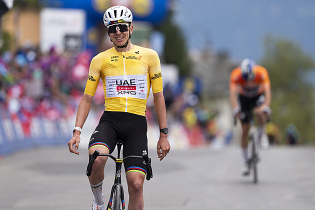 Velká čtyřka před Tour: Pogačar má trable s týmem, Seixas si nakládá mamutí dávky